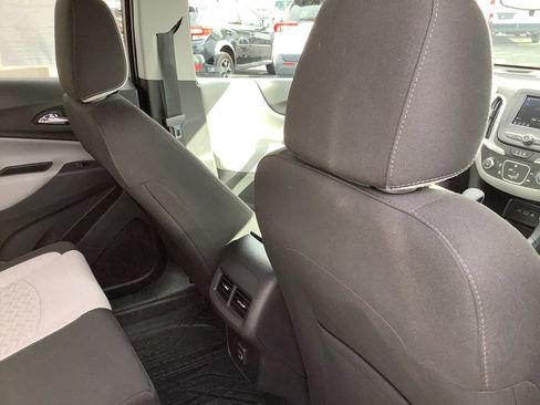 Used 2024 Chevrolet Equinox LS w/ LS Convenience Package FWD image 17