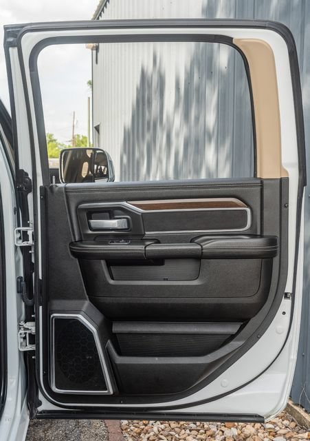 Used 2022 RAM 2500 Laramie AWD/4WD image 40