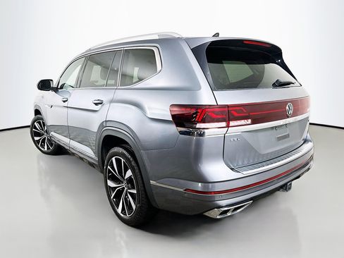 Used 2024 Volkswagen Atlas SEL Premium R-Line AWD/4WD image 5