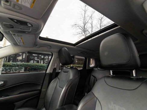 Used 2020 Jeep Compass Limited image 12