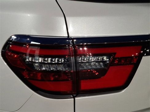 Used 2021 Nissan Armada SV w/ SV Appearance Package image 15