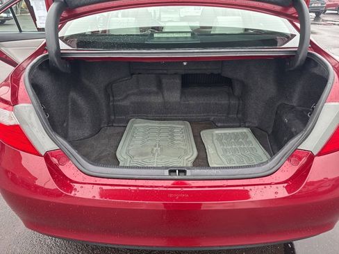 Used 2017 Toyota Camry Hybrid image 12