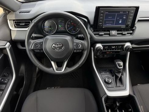 Used 2022 Toyota RAV4 SE AWD/4WD image 12