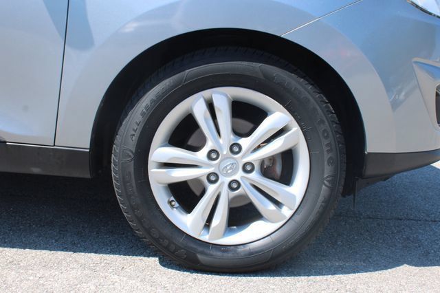 Used 2011 Hyundai Tucson GLS FWD image 33