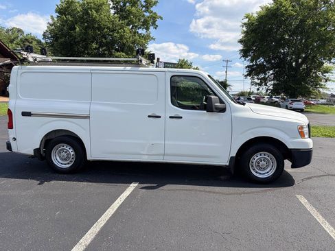 Used 2018 Nissan NV 1500 S RWD image 4