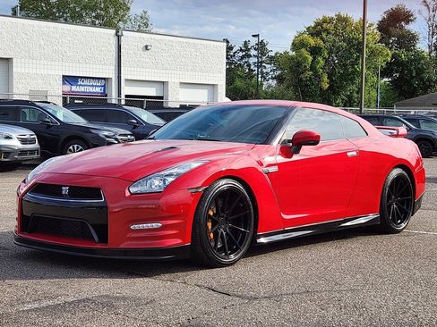 Used 2012 Nissan GT-R Premium AWD/4WD image 9