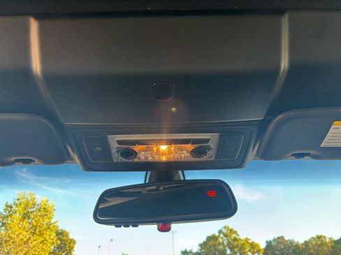 Used 2009 BMW 128i Convertible image 18