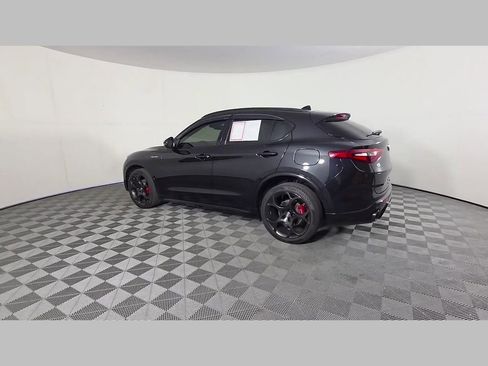Used 2022 Alfa Romeo Stelvio Veloce AWD/4WD image 44