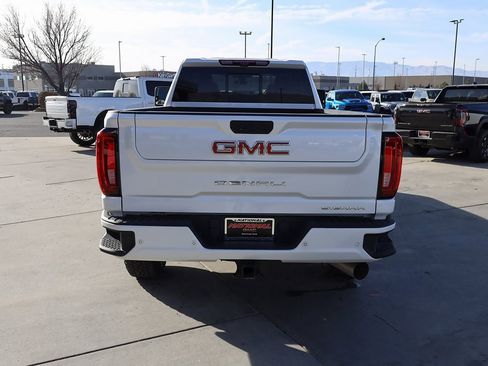 Used 2023 GMC Sierra 3500 Denali w/ Denali Ultimate Package image 5
