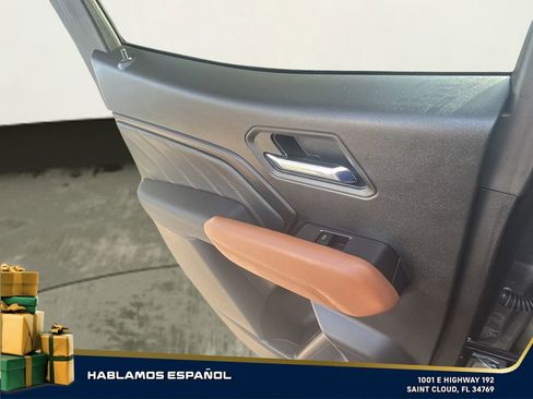 Certified 2025 GMC Canyon AT4 image 25