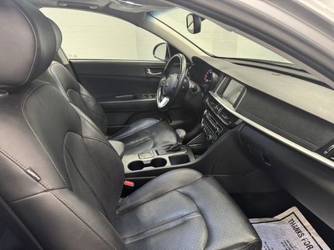 Used 2020 Kia Optima SE image 12