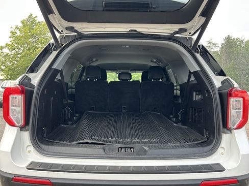 Certified 2022 Ford Explorer XLT AWD/4WD image 23