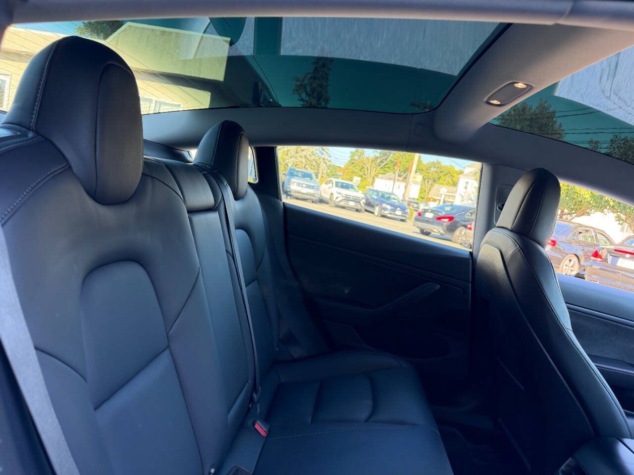 Used 2018 Tesla Model 3 Long Range AWD/4WD image 25