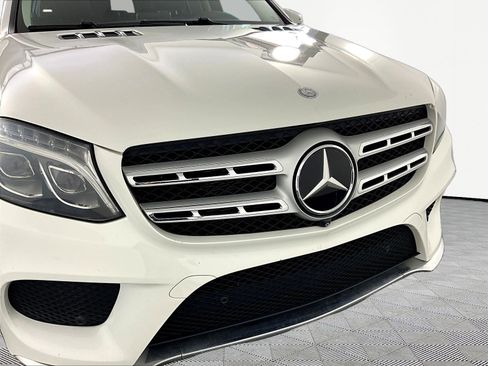 Used 2017 Mercedes-Benz GLS 550 4MATIC image 30
