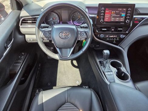 Used 2023 Toyota Camry SE FWD image 13