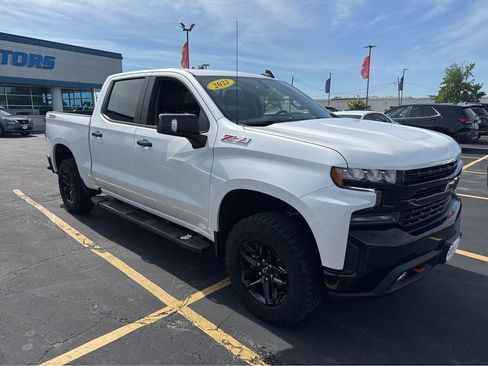 Used 2021 Chevrolet Silverado 1500 LT Trail Boss w/ Convenience Package II AWD/4WD image 1