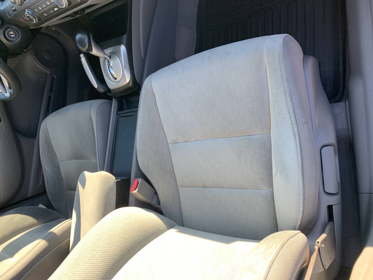 Used 2010 Honda Civic LX image 16