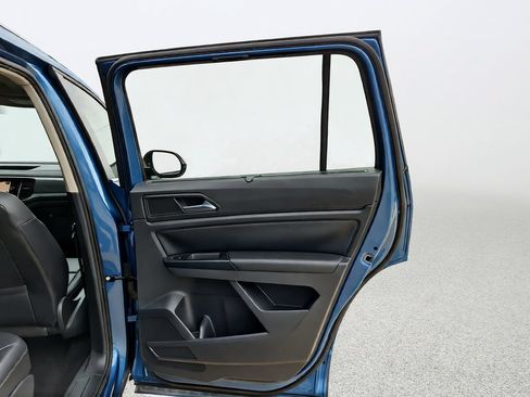 Used 2021 Volkswagen Atlas SEL FWD image 30