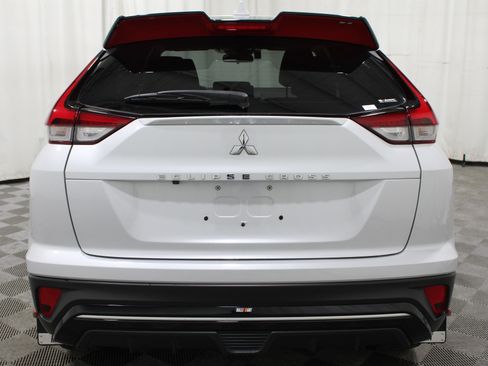 Used 2023 Mitsubishi Eclipse Cross LE AWD/4WD image 30