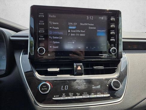 Used 2021 Toyota Corolla LE FWD image 12