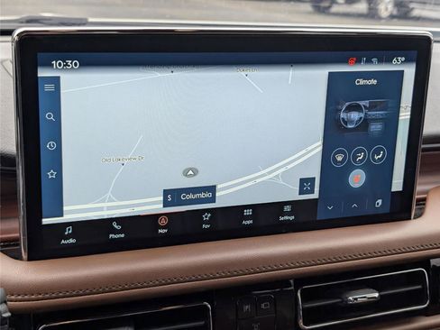 Used 2023 Lincoln Nautilus Reserve w/ Equipment Group 201A image 16