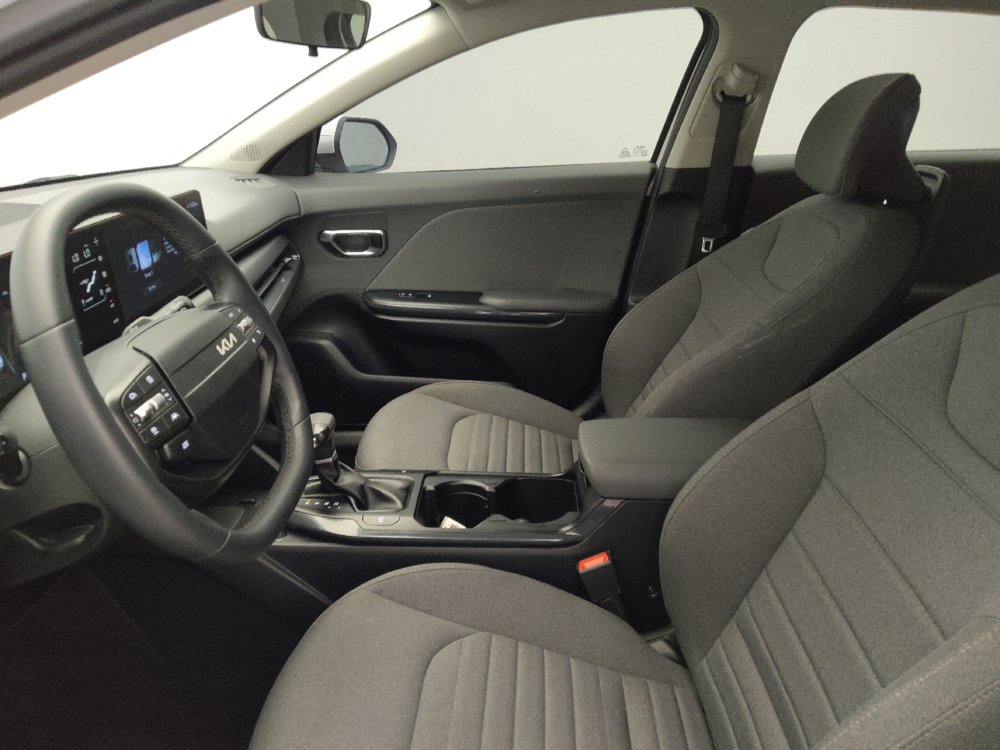 Used 2025 Kia K4 EX FWD image 17