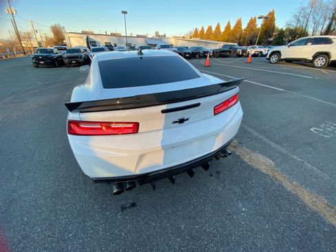 Used 2017 Chevrolet Camaro LT image 17