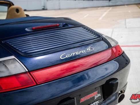 Used 2004 Porsche 911 Carrera 4S AWD/4WD image 24