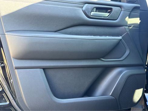 New 2026 Nissan Armada SV image 19