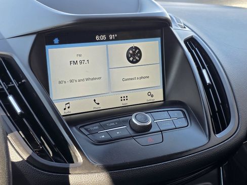 Used 2019 Ford Escape SE FWD image 20