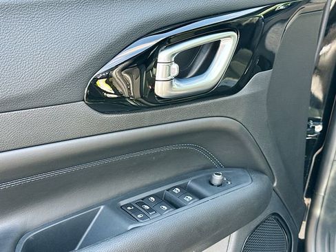 New 2026 Jeep Compass Latitude image 12