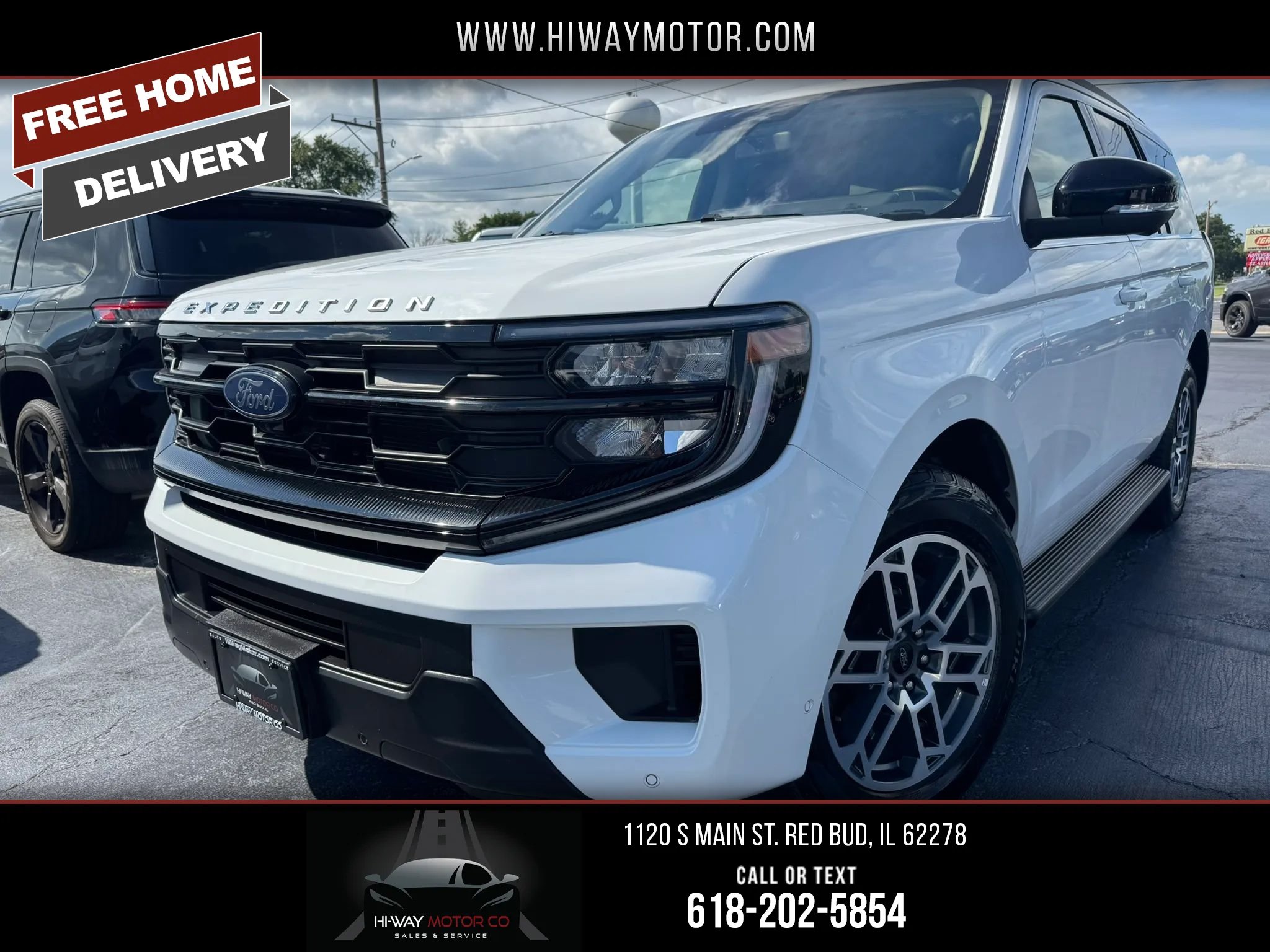 Used 2025 Ford Expedition Active AWD/4WD image 1