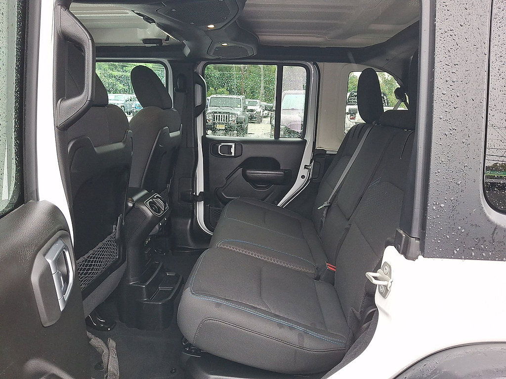 Used 2024 Jeep Wrangler Unlimited Rubicon 4xe w/ Convenience Group AWD/4WD image 49