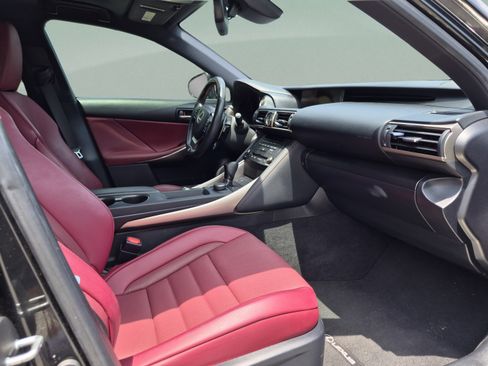 Used 2019 Lexus IS 300 F Sport w/ F Sport Package RWD image 18