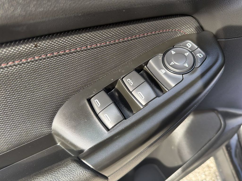 Used 2022 Chevrolet TrailBlazer RS FWD image 23