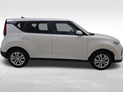 Used 2020 Kia Soul LX FWD image 10