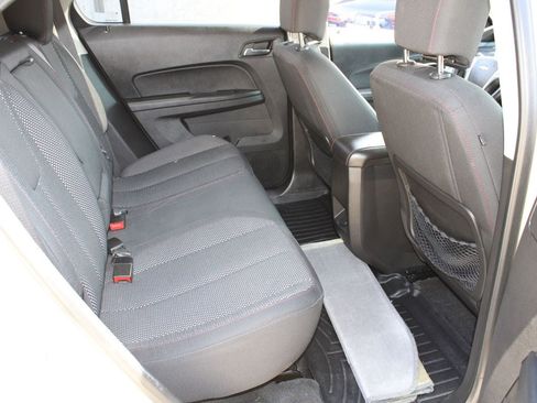 Used 2012 Chevrolet Equinox LT image 18