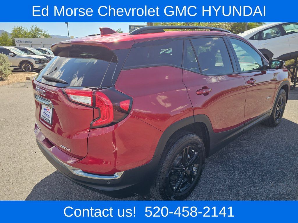 Used 2024 GMC Terrain AT4 w/ Tech Package AWD/4WD image 5