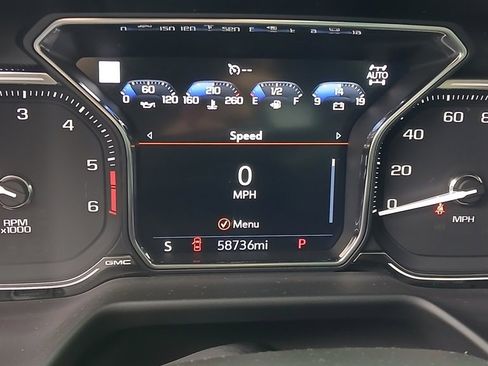 Used 2021 GMC Yukon XL SLT w/ SLT Premium Package image 12