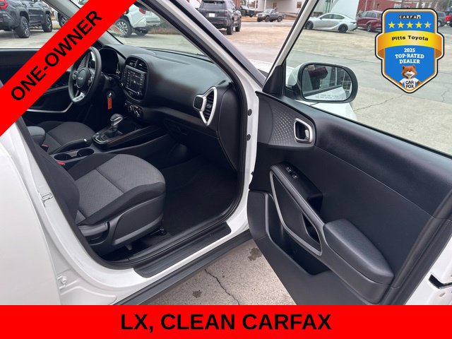 Used 2025 Kia Soul LX FWD image 11