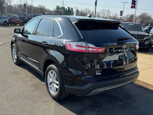 Certified 2023 Ford Edge SEL w/ Convenience Package AWD/4WD image 6