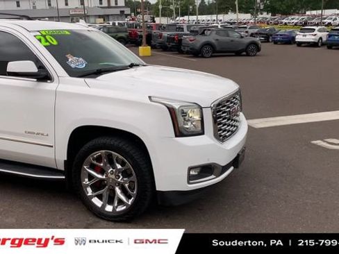 Used 2020 GMC Yukon XL Denali w/ Enhanced Security Package AWD/4WD image 2