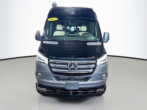 Used 2022 Mercedes-Benz Sprinter 3500 image 2