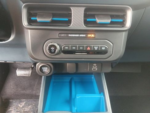 New 2026 Ford Maverick XLT w/ XLT Luxury Package image 32