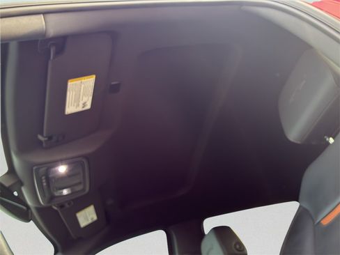 Used 2021 GMC Sierra 1500 AT4 image 32