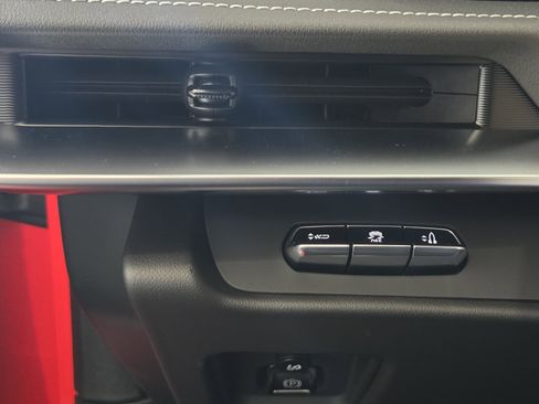 New 2026 Chevrolet Corvette Stingray Preferred Cpe w/ Z51 Performance Package image 17