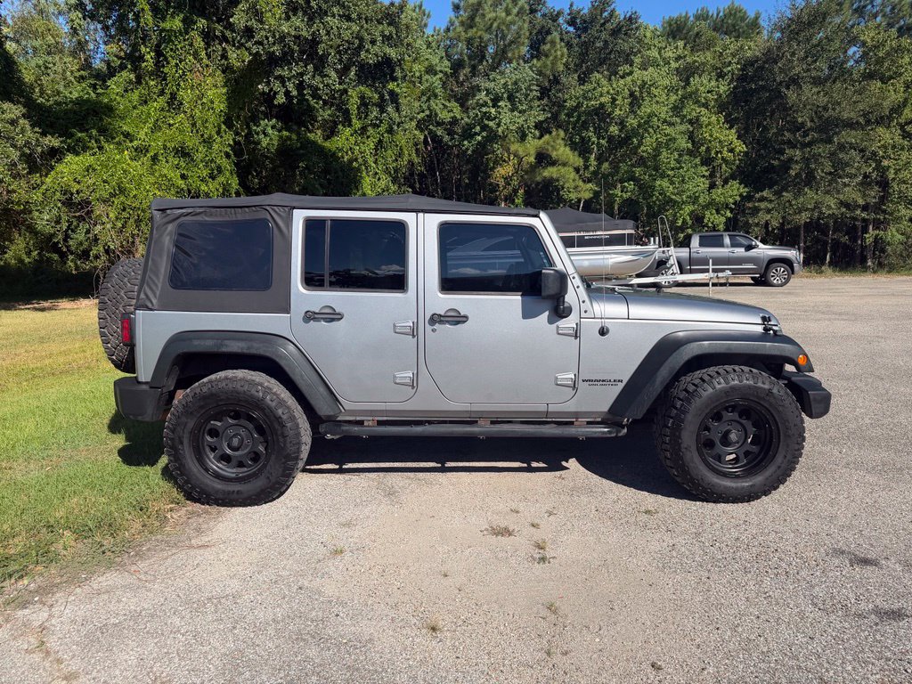 Used 2013 Jeep Wrangler Unlimited Sport AWD/4WD image 8
