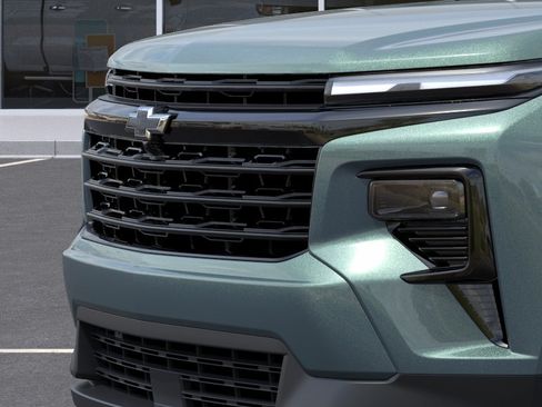 New 2027 Chevrolet Traverse LT w/ Midnight/Sport Edition FWD image 14