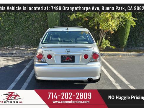 Used 2004 Lexus IS 300 RWD image 8