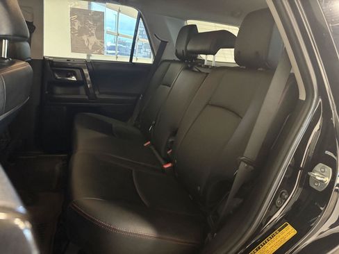 Used 2024 Toyota 4Runner TRD Off-Road Premium w/ Moonroof Package AWD/4WD image 33